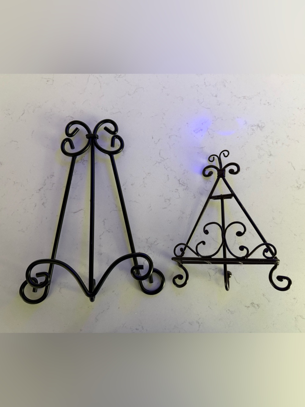 Set of 2 Metal Display Easels